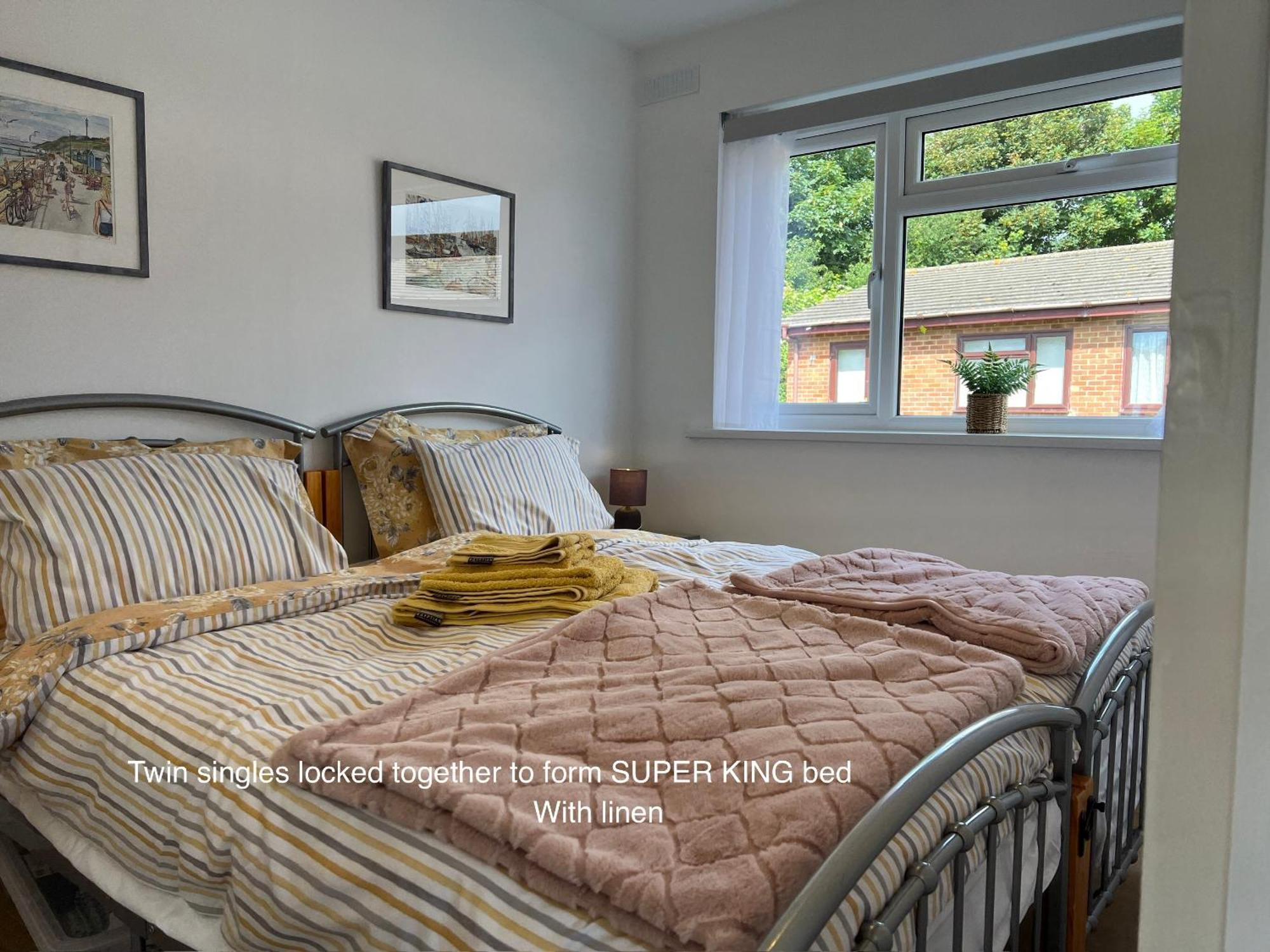 Valley View Self-Catering Coastal Bungalow In Rural West Wight เฟรชวอเตอร์ ภายนอก รูปภาพ